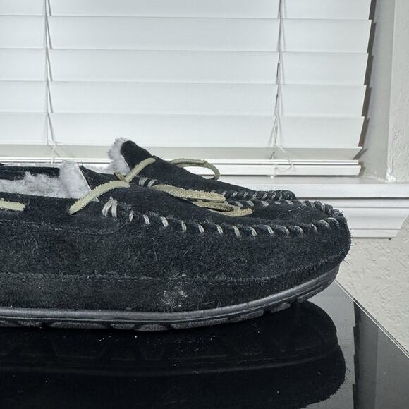 L.L. Bean Wicked Good Slippers Men’s 12 Black Suede Fur Lined Moccasin Slippers main image 7